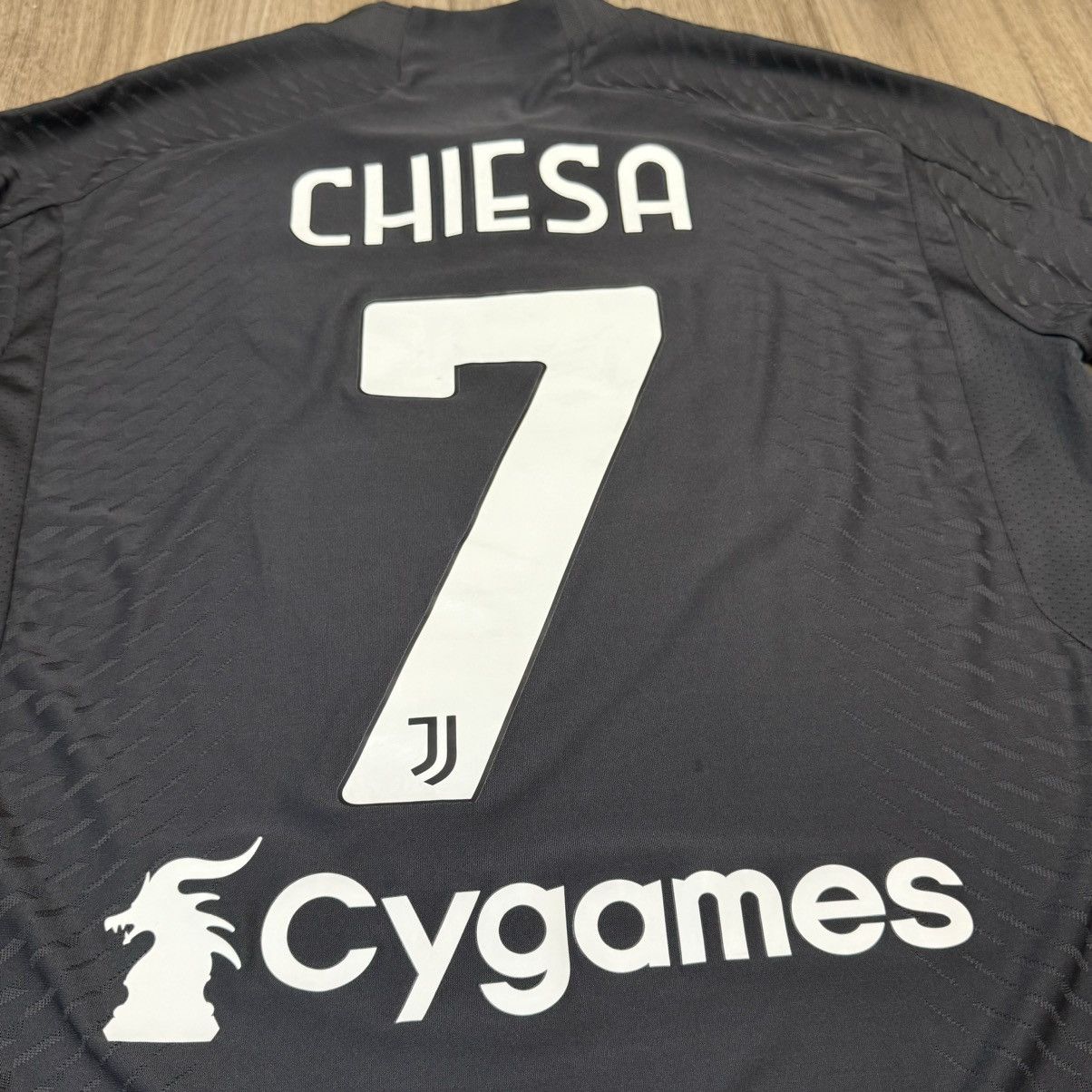 Adidas Juventus 23/24 match issued/worn away shirt #7 Chiesa Size US L / EU 52-54 / 3 - 4 Thumbnail