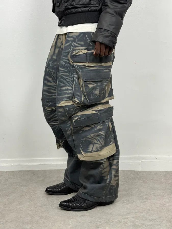 Diesel Diesel Navy Multi Pockets Contemporary Splash Cargo Pants Size US 32 / EU 48 - 2 Thumbnail