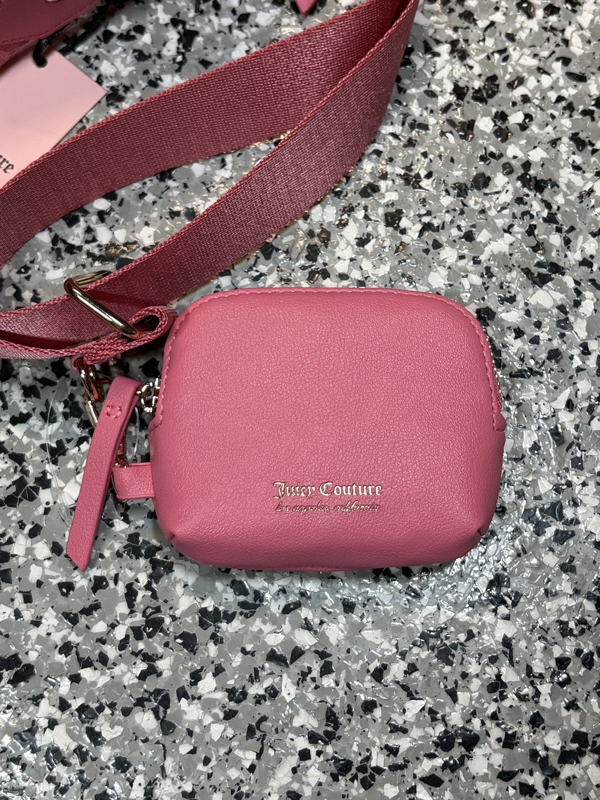 Juicy Couture Vintage Y2K Juicy Couture Hot Pink Puff Roll Crossbody Bag Size ONE SIZE - 10 Thumbnail
