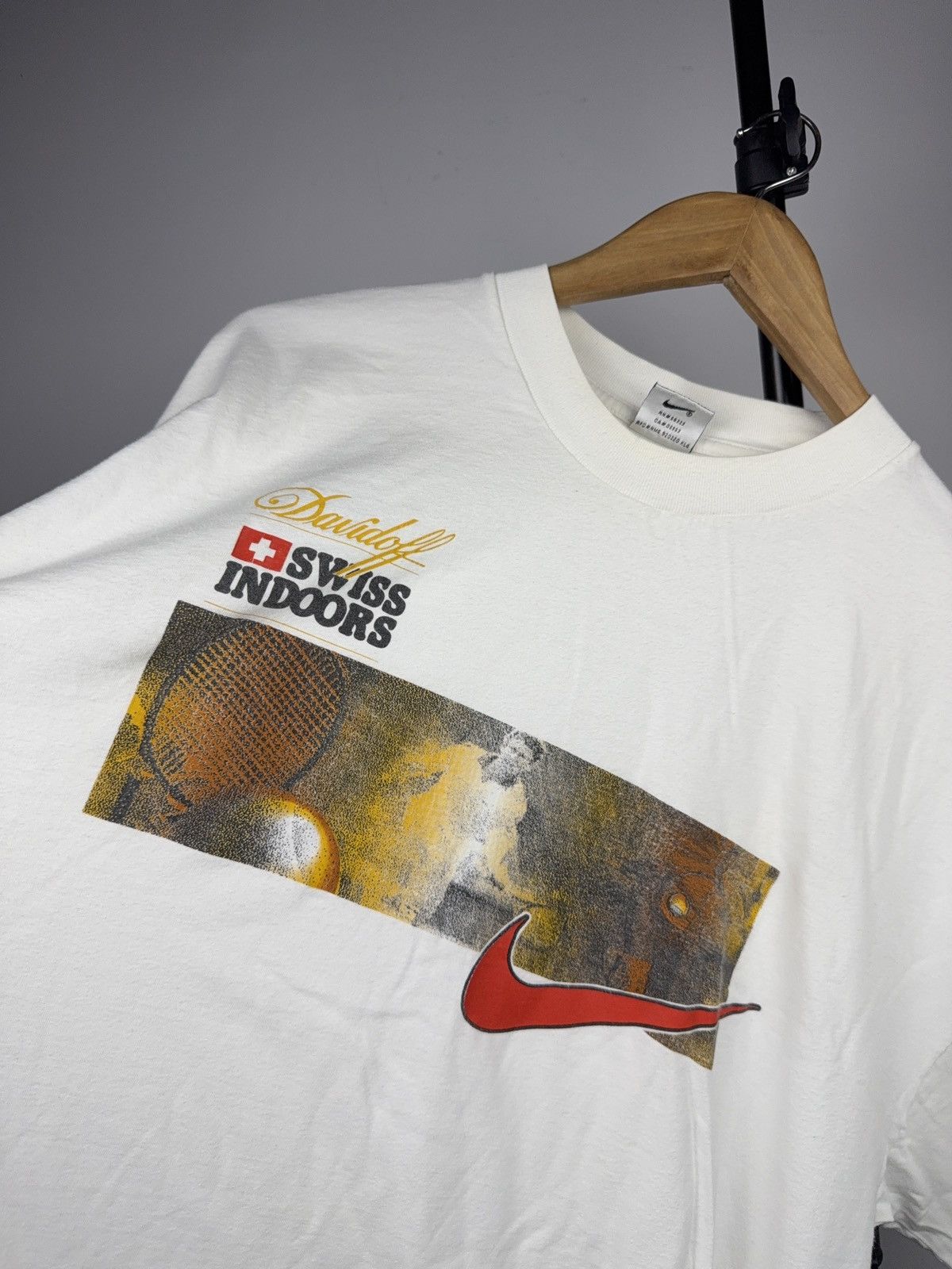 Nike Vintage Nike Swiss Indoors Basel Davidoff Tennis T-Shirt Size US XXL / EU 58 / 5 - 5 Thumbnail