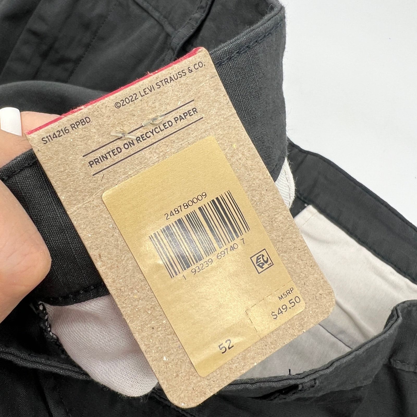 Levi's Levi's Men's Carrier Cargo Shorts Black Color Size 52 Size US 36 / EU 52 - 2 Thumbnail