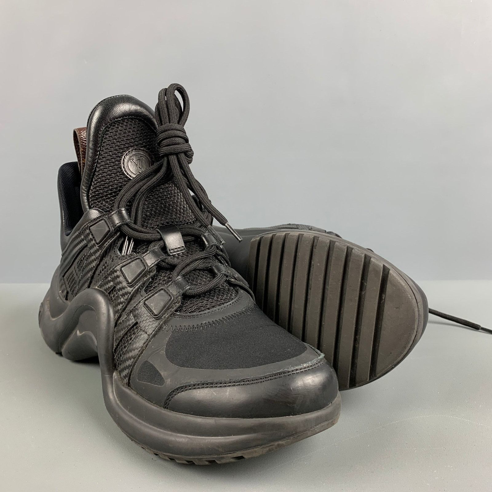 Louis Vuitton LOUIS VUITTON Size 10 Black Brown Nylon Leather Sneakers Size US 10 / IT 40 - 5 Thumbnail