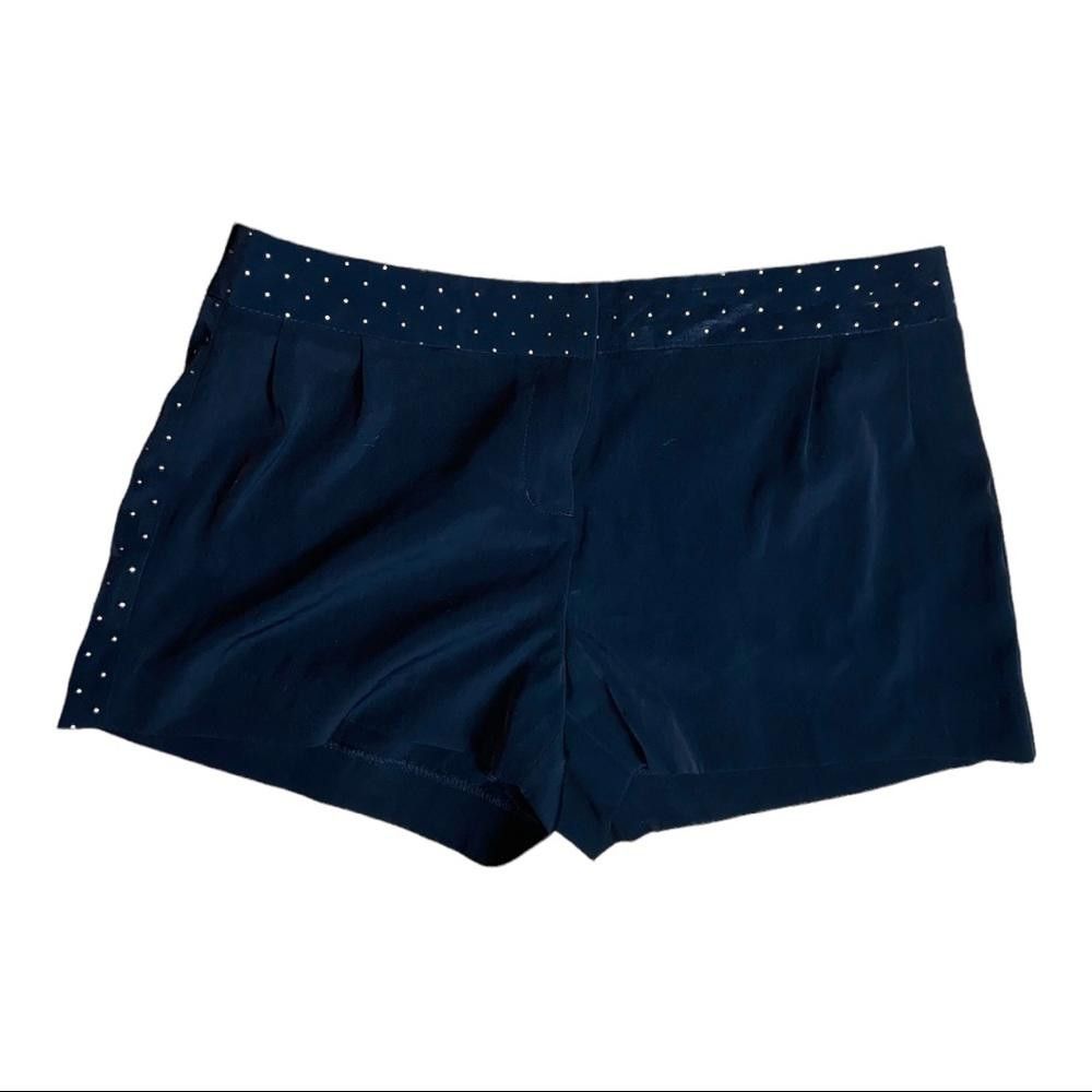Express Express l Black Shorts W/ Gold Studs Size 0 Size 25" / US 0 / IT 36 - 1 Thumbnail