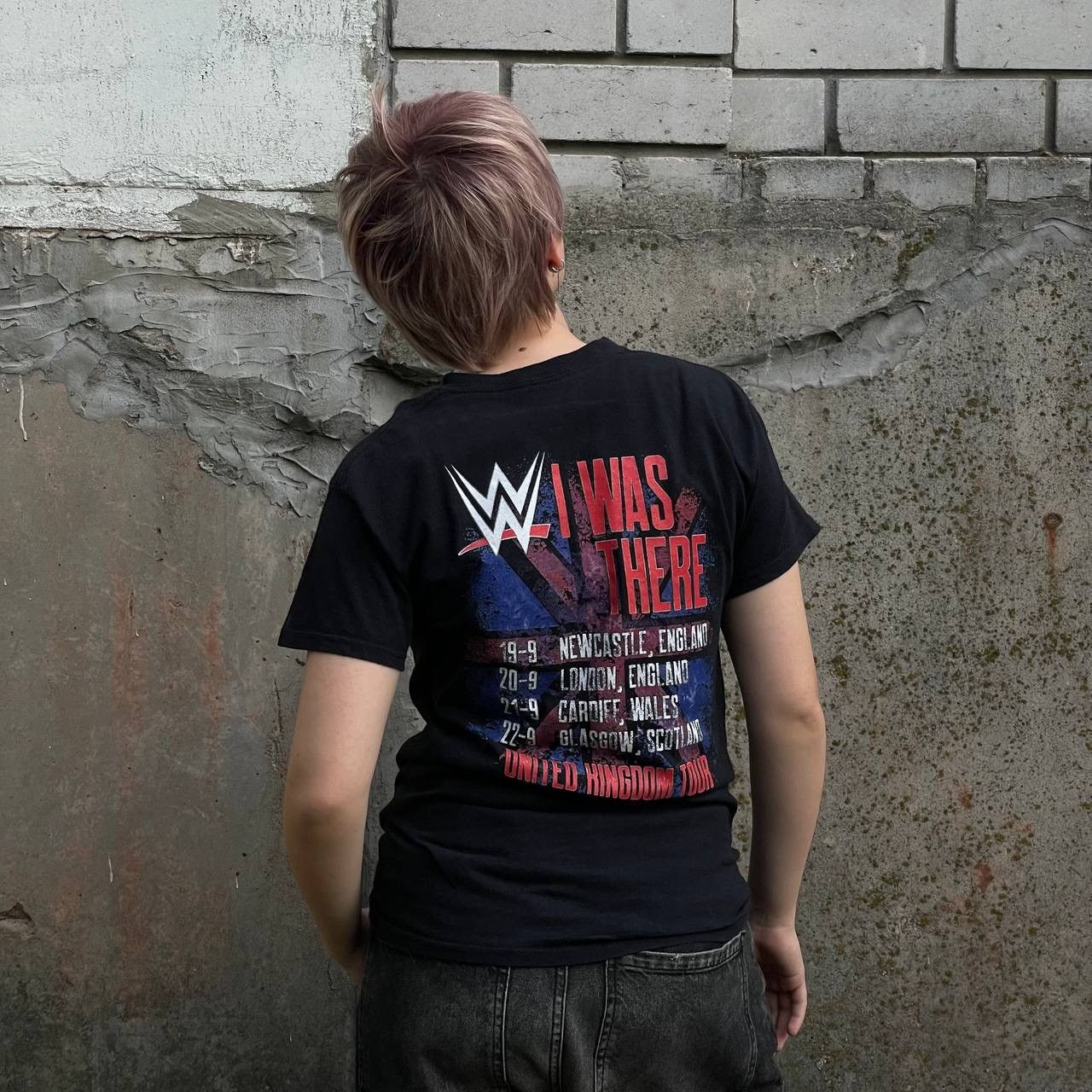 WWE Vintage T-shirts WWE Live Big Logo Y2K Style USA 00s Size US XS / EU 42 / 0 - 2 Thumbnail
