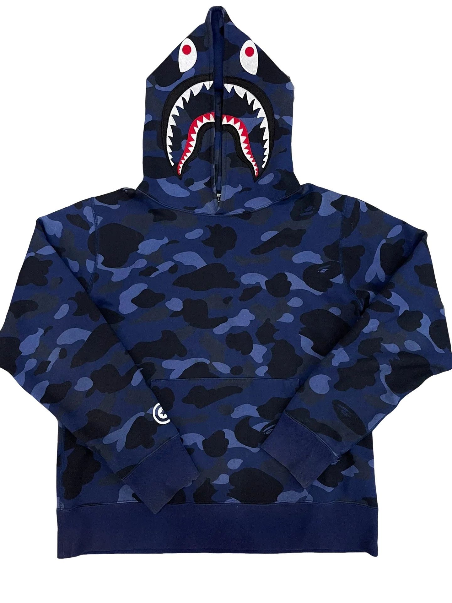 Bape A Bathing Ape Blue Camo Shark Hoodie Size M Size US M / EU 48-50 / 2 - 1 Thumbnail
