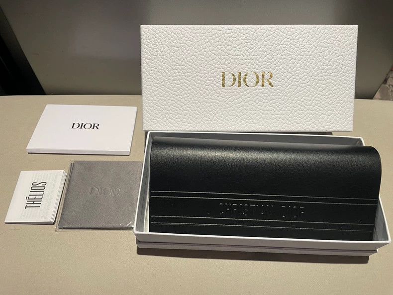 Dior Dior Classic old flower logo sunglasses 2502-Nextarrow Size ONE SIZE - 3 Thumbnail