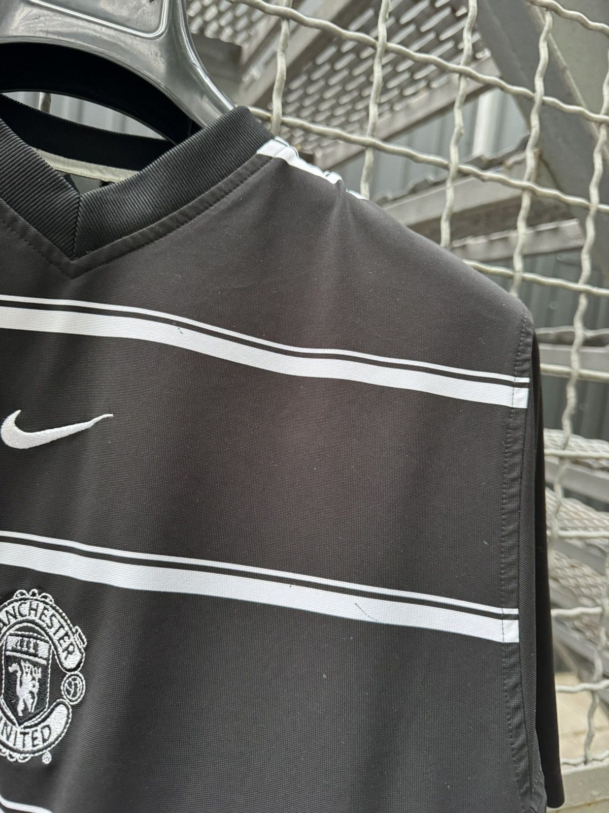 Nike Vintage 2002 Nike Manchester United Training Jersey Y2K Size US M / EU 48-50 / 2 - 6 Thumbnail