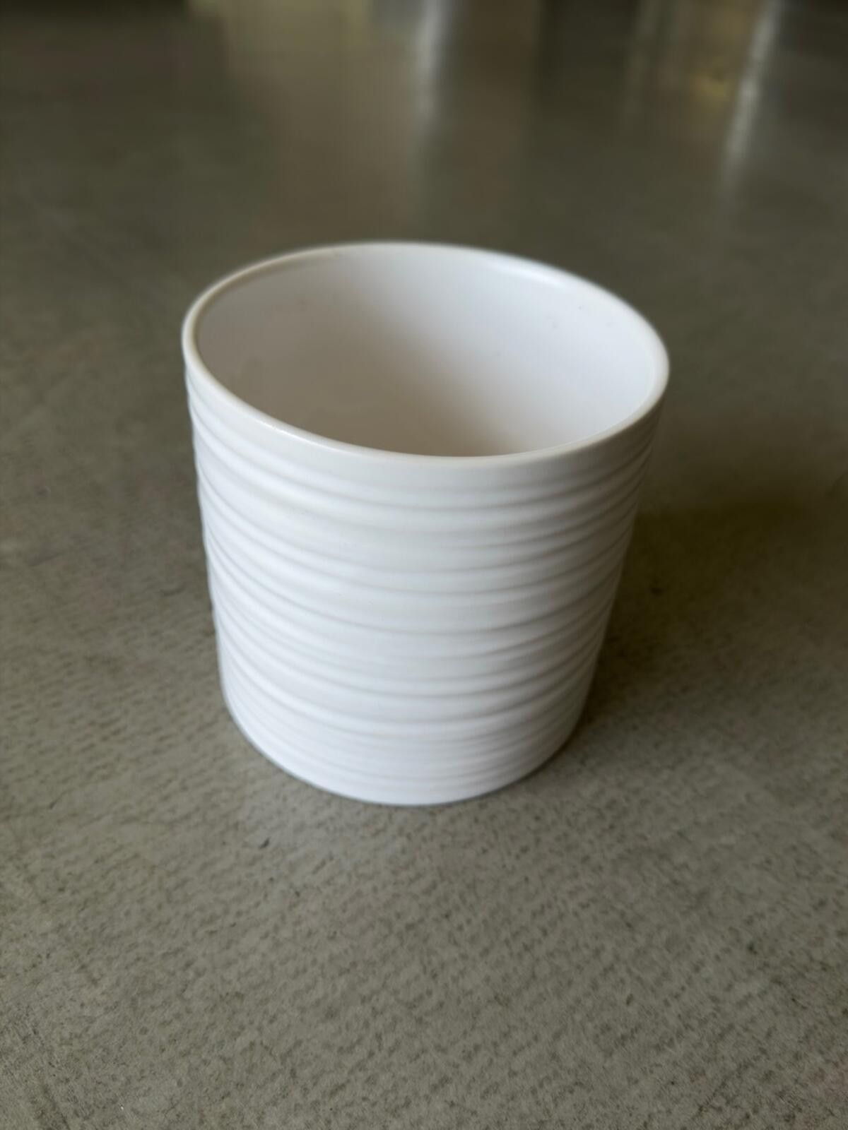Other Ceramic Planter / Ribbed Modern Minimal / White Size ONE SIZE - 2 Thumbnail