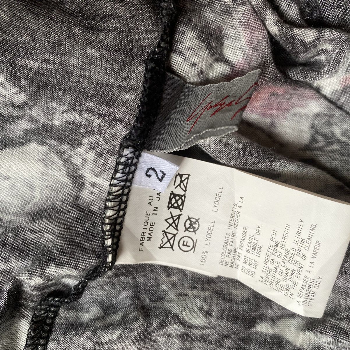 Yohji Yamamoto Noir AW20-21 Psychedelic Oversize L/S Size M / US 6-8 / IT 42-44 - 11 Thumbnail