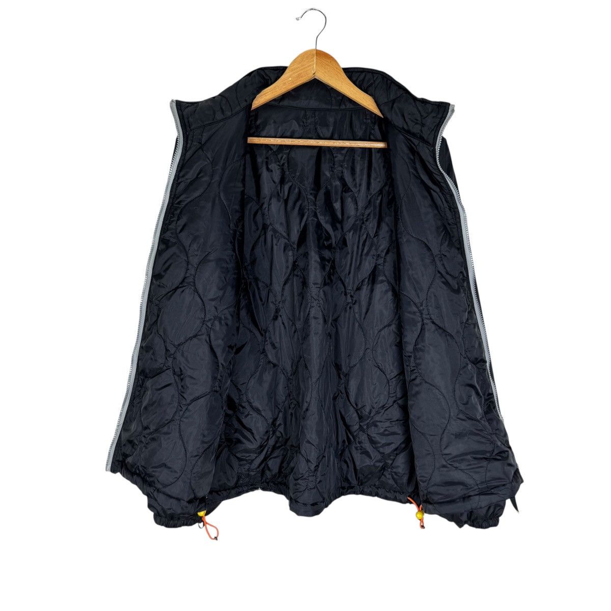 Benetton 🌟BENETTON F1 RACING REVERSIBLE QUILT JACKET Size US L / EU 52-54 / 3 - 8 Thumbnail