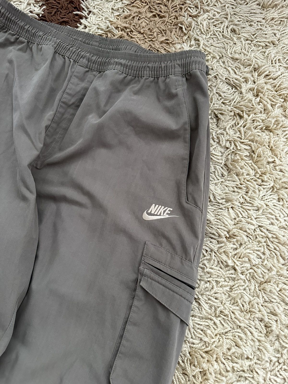 Nike × Vintage 🔥VINTAGE Y2K 2000’s NIKE CARGO TRACKPANTS🔥 Size US 34 / EU 50 - 2 Thumbnail