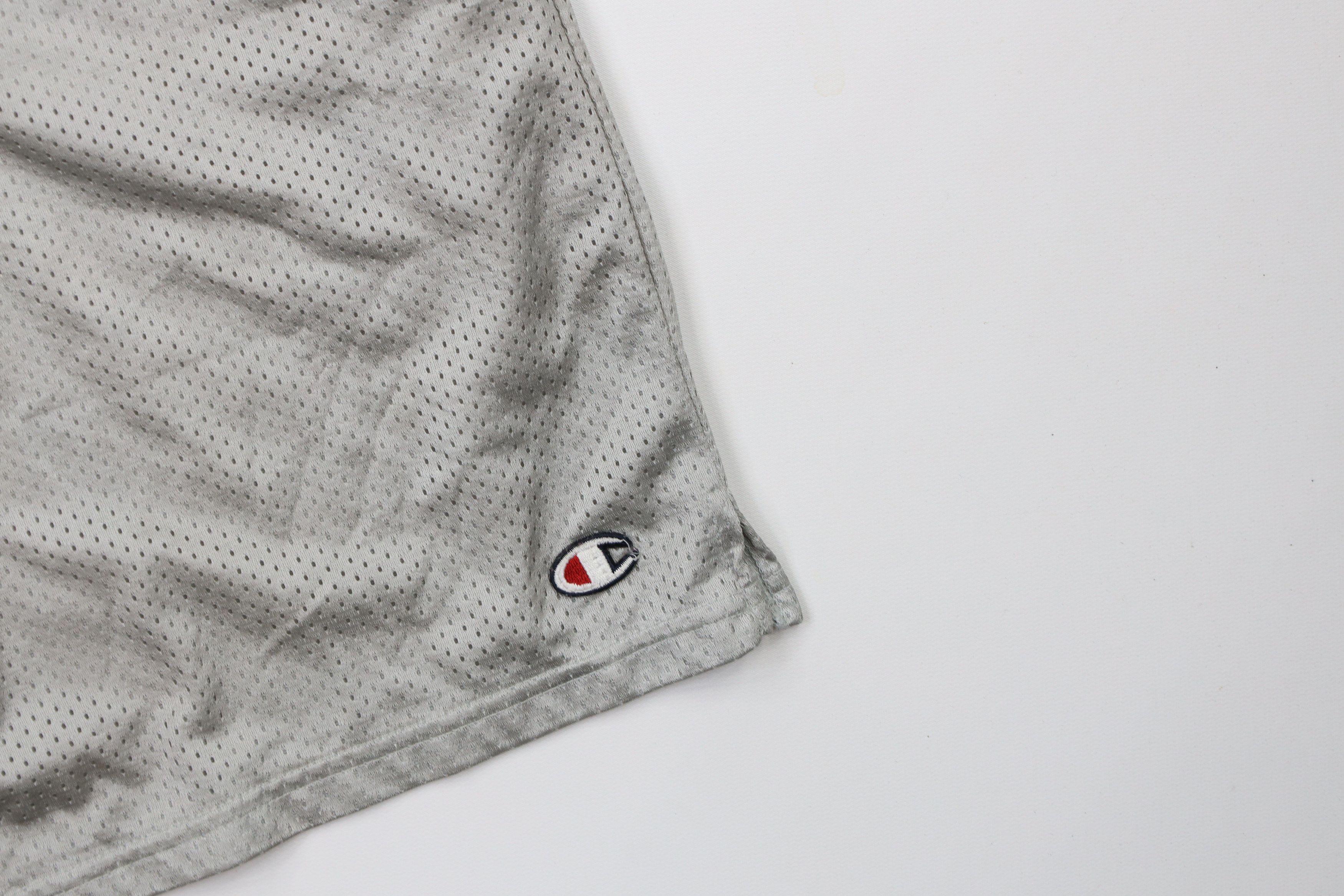 Champion × Vintage Vintage Champion Logo Above Knee Mesh Gym Shorts Silver Size US 30 / EU 46 - 5 Thumbnail