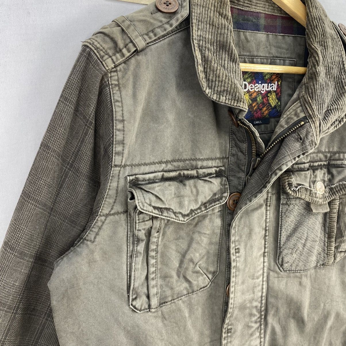 Japanese Brand Vintage Desigual Embroidered Big Logo Jacket Size US S / EU 44-46 / 1 - 3 Thumbnail