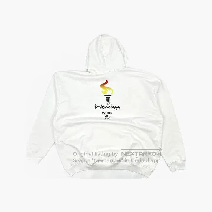 Balenciaga Balenciaga White Long Sleeve Hoodie with Logo. Size US S / EU 44-46 / 1 - 1 Thumbnail