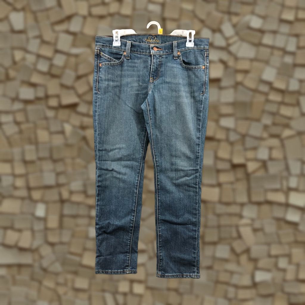 Old Navy Old Navy The Diva Bootcut Jeans Women’s Regular Size 6 Short Blue Denim 29in Inseam Mid Rise Size 28" / US 6 / IT 42 - 1 Thumbnail