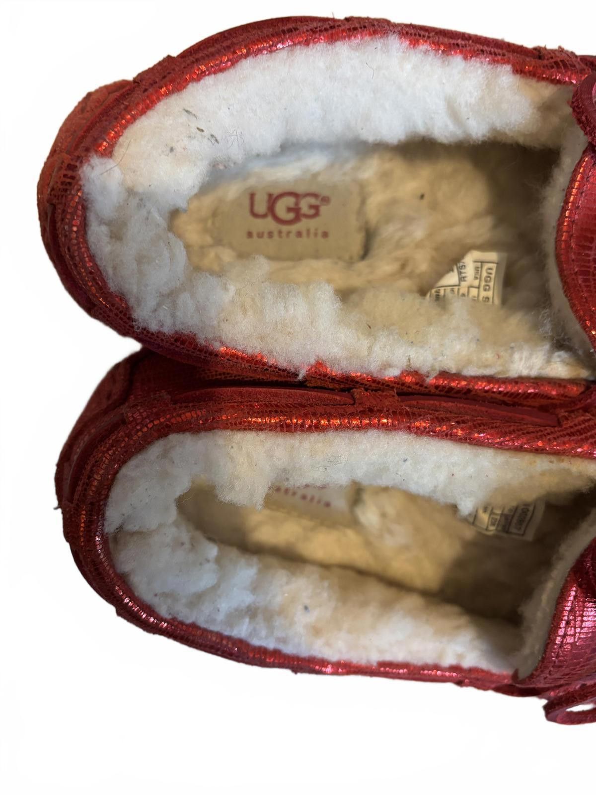 Ugg NEW UGG Dakota Metallic Jester Red Slippers Shearling sz 6 Size US 6 / IT 36 - 7 Thumbnail