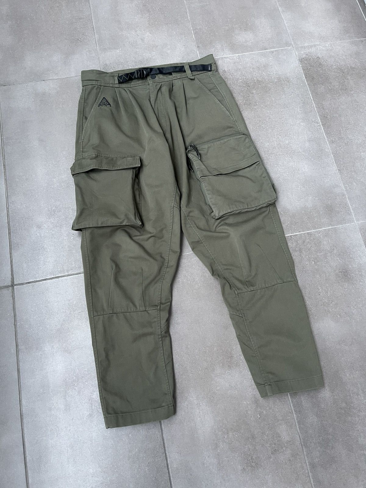 Nike ACG Nike ACG X Errolson Hugh Technical Swamp Green Cargo Pants Size US 30 / EU 46 - 8 Thumbnail