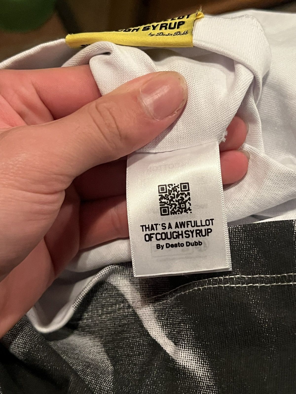 Other That's A Awful Lot Of Cough Syrup Angel Graphic Men's Long Size US M / EU 48-50 / 2 - 5 Thumbnail