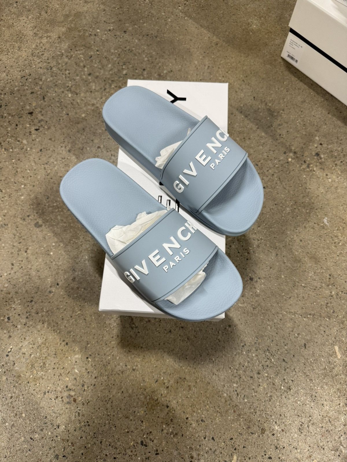Givenchy Givenchy Rubber Pool Slides NEW 475$ Size US 10 / EU 43 - 1 Thumbnail