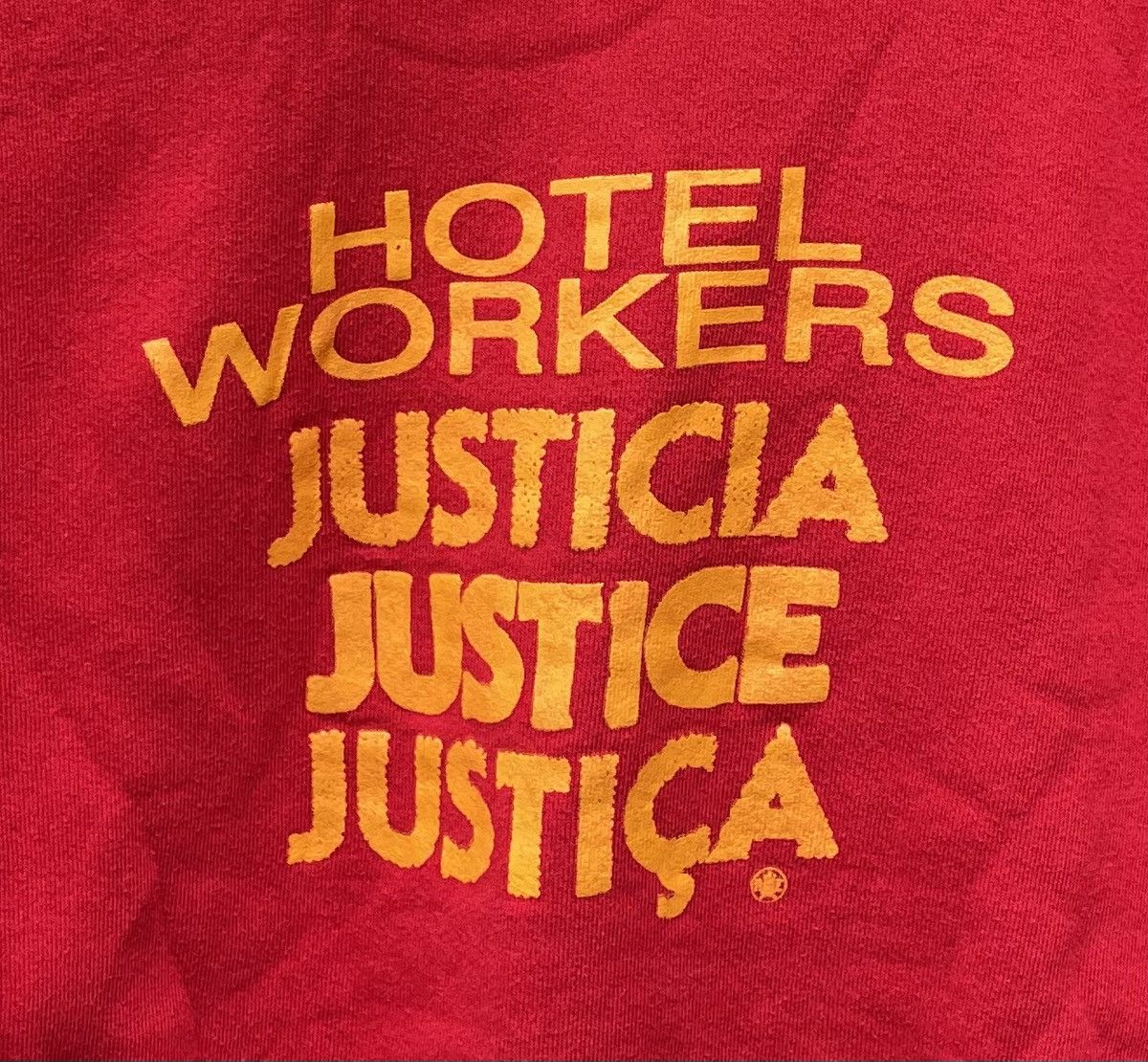Fruit Of The Loom 90s FOTL Never Surrender Local 26 Hotel Worker Strike hoodie Size US XL / EU 56 / 4 - 5 Thumbnail