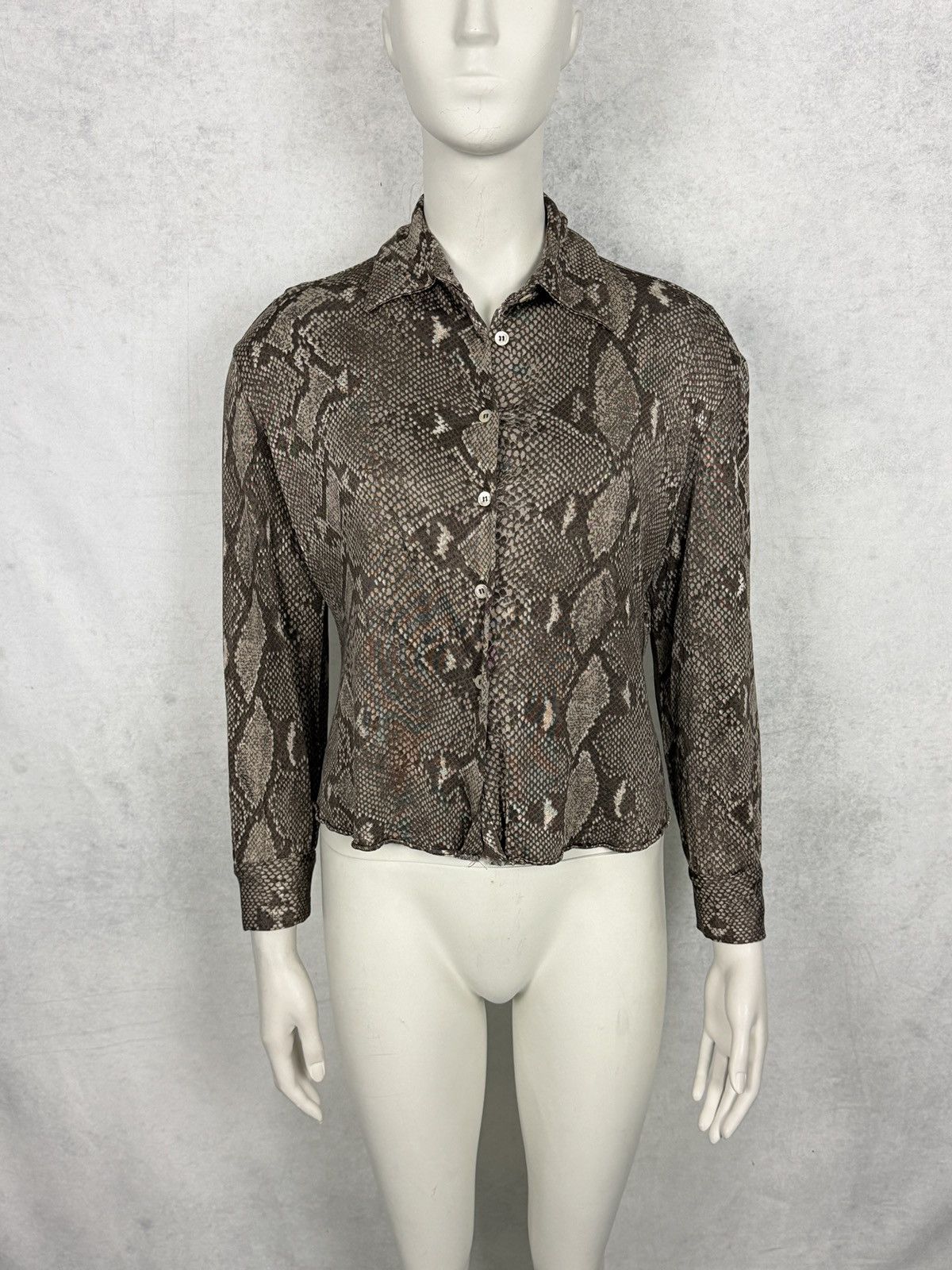 トップス Gucci by TOM FORD Second skin Gucci Gucci By Tom Ford S/S2000 Runway Silk Snakeskin Shirt | Grailed