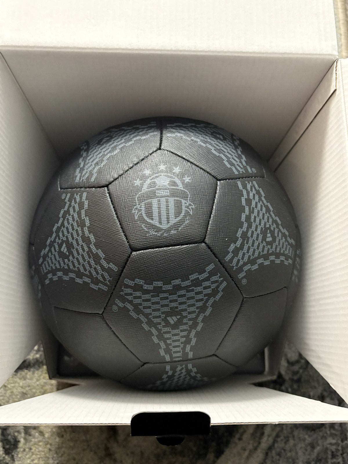 【レア】Kith x adidas Football Soccer Ball Kith x adidas Football Mini Tango Soccer Ball White - SS25 - US