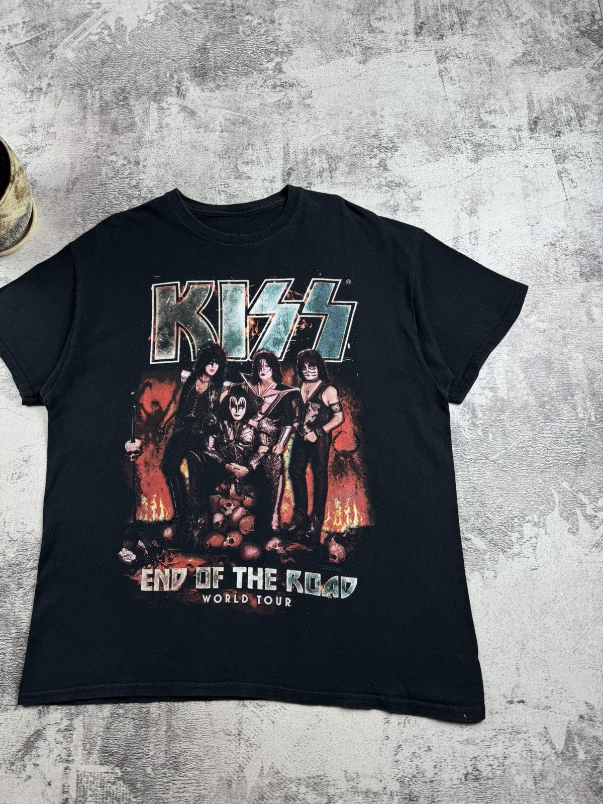 KISS KISS End Of The Road World Tour Rock Faded Merch Devil Band Jersey T Shirt Tee Size US L / EU 52-54 / 3 - 4 Thumbnail