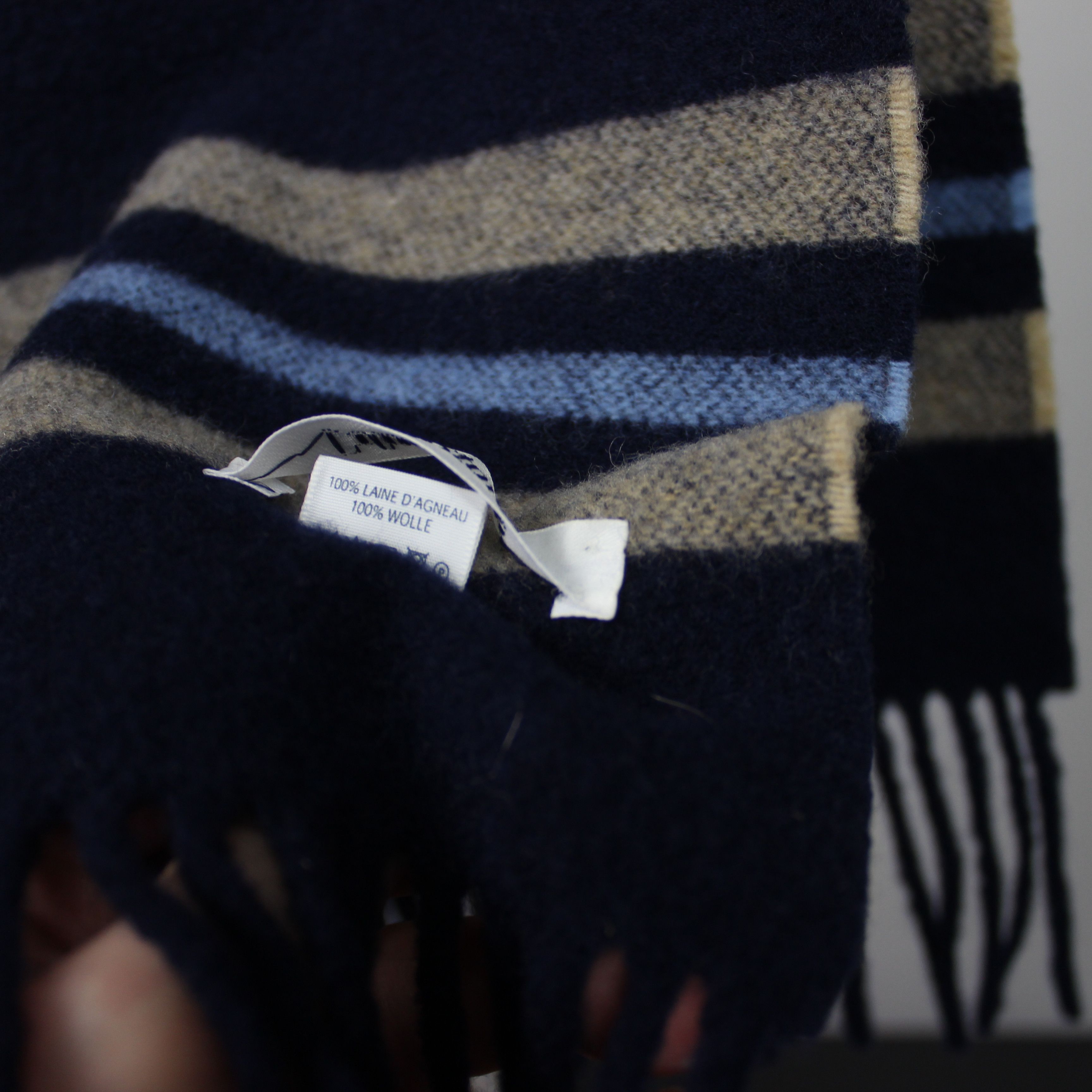 Johnstons Of Elgin Johnstons of elgin scarf Lambswool scotland Size ONE SIZE - 5 Thumbnail