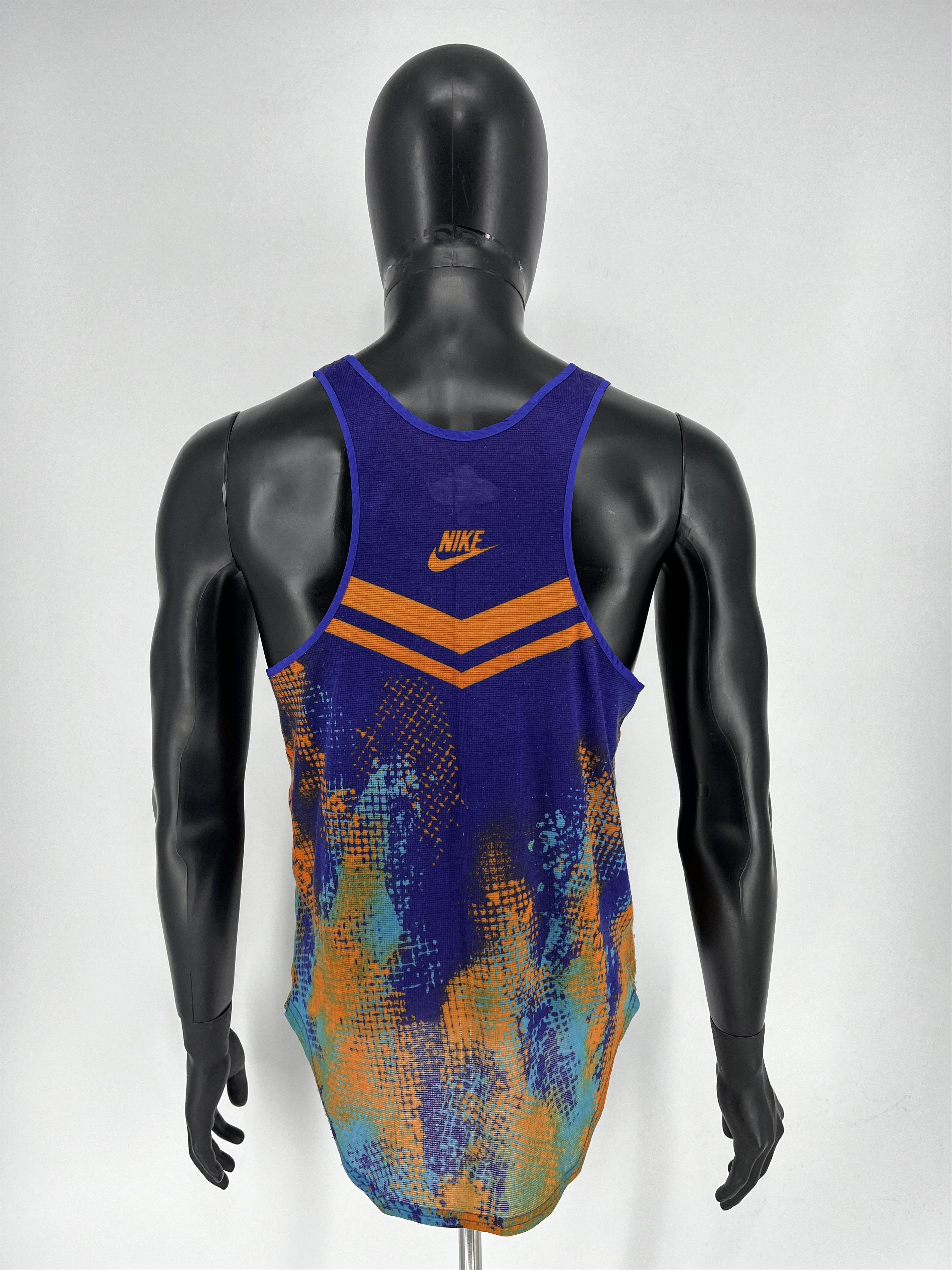 Nike × Vintage Nike International Men’s Running vest - Small. Vintage Size US S / EU 44-46 / 1 - 9 Thumbnail