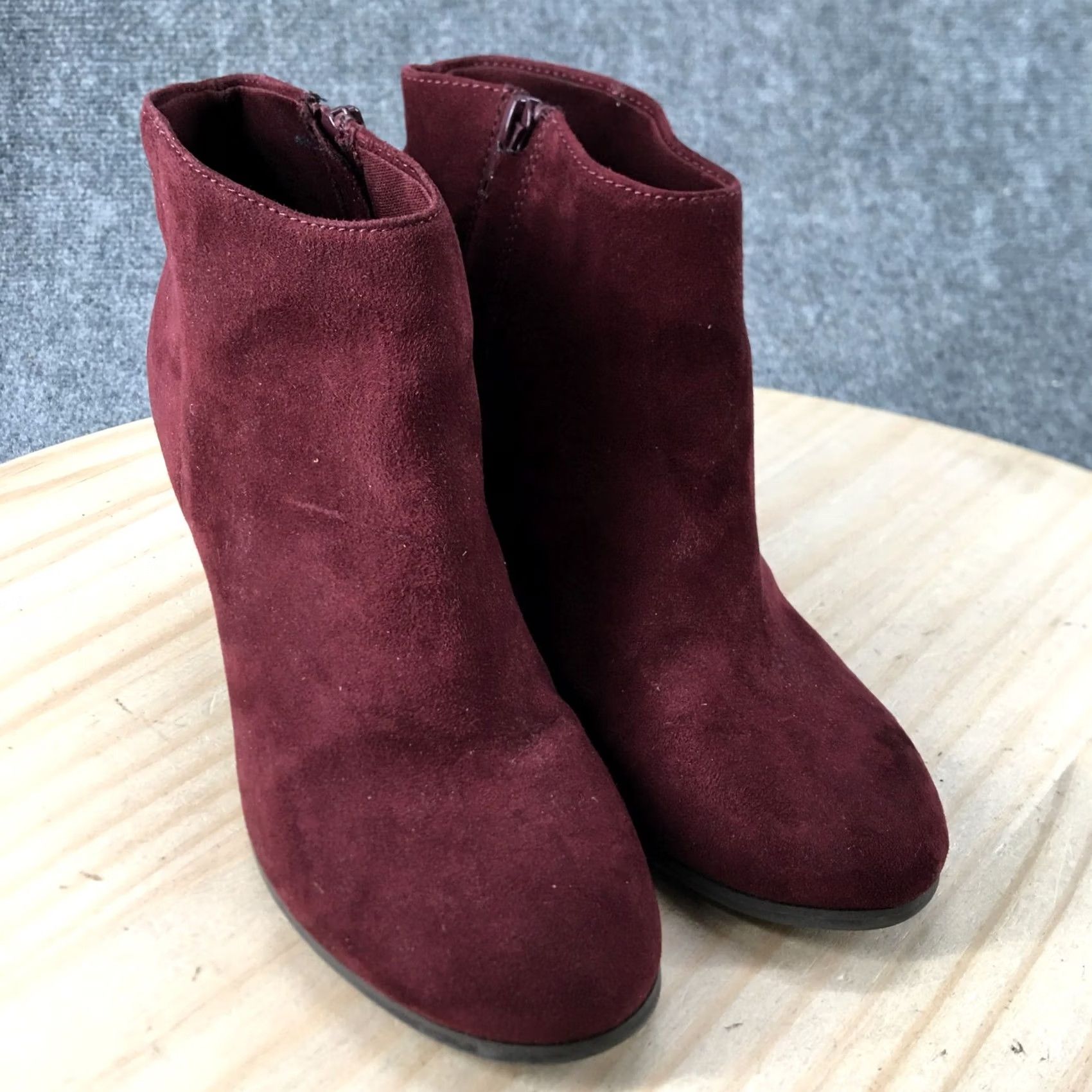 Old Navy Old Navy Boots Womens 8 Oxblood Ankle Booties Heels Red Faux Suede Leather Zip Size US 8 / IT 38 - 3 Thumbnail