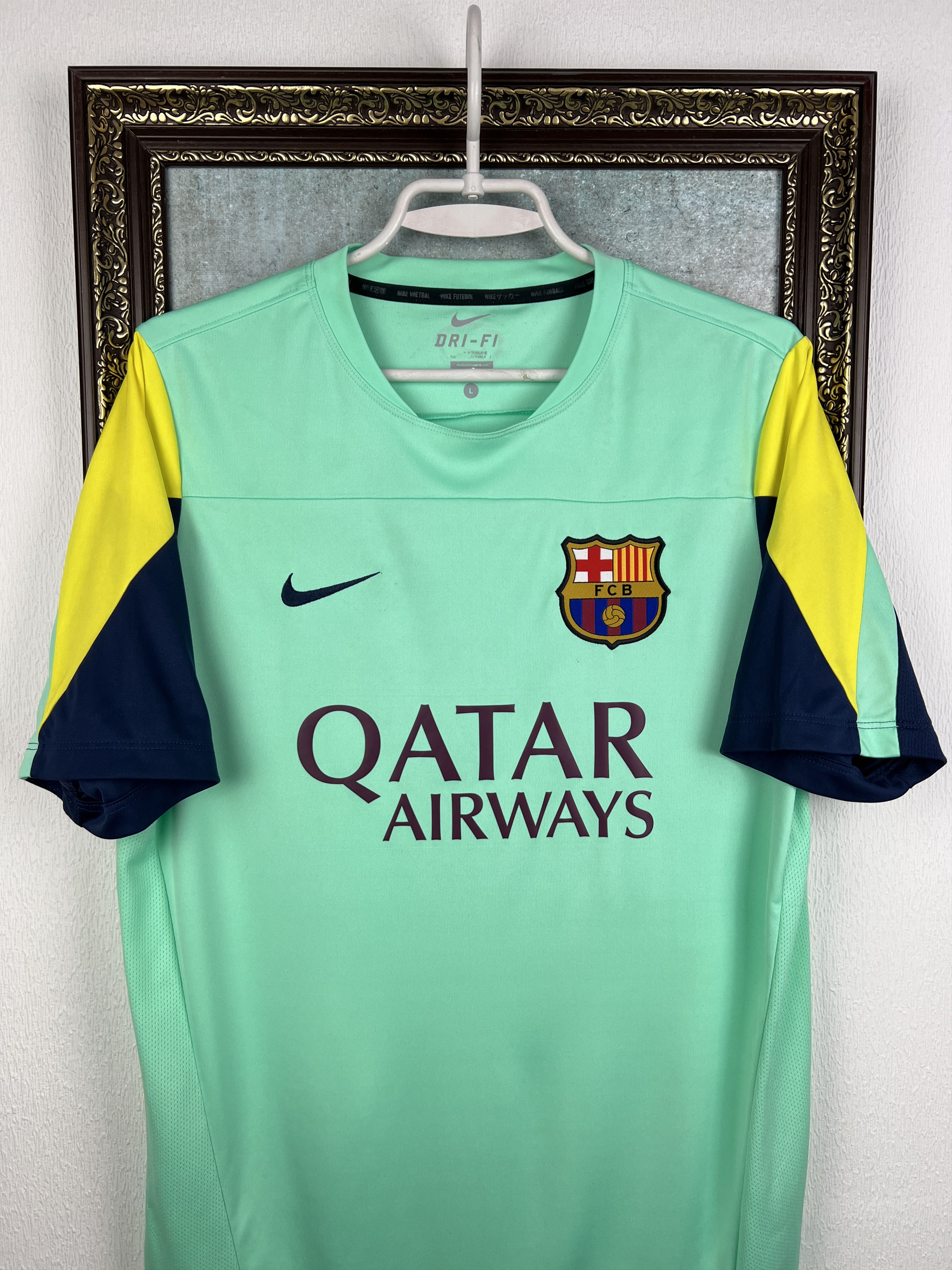 Nike FC Barcelona Football Train Shirt Soccer Jersey Trikot Size US L / EU 52-54 / 3 - 2 Thumbnail