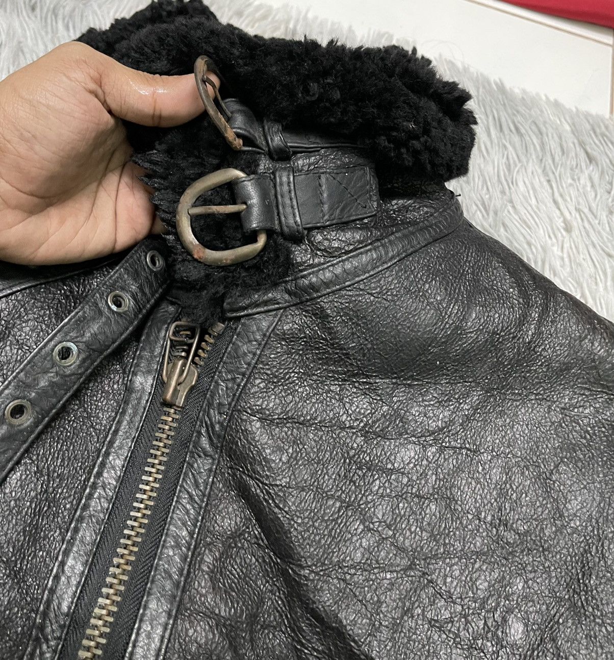 Kanye West Vintage USAF SheepSkin B-3 Jacket As Wear by Kanye West Size US S / EU 44-46 / 1 - 8 Thumbnail