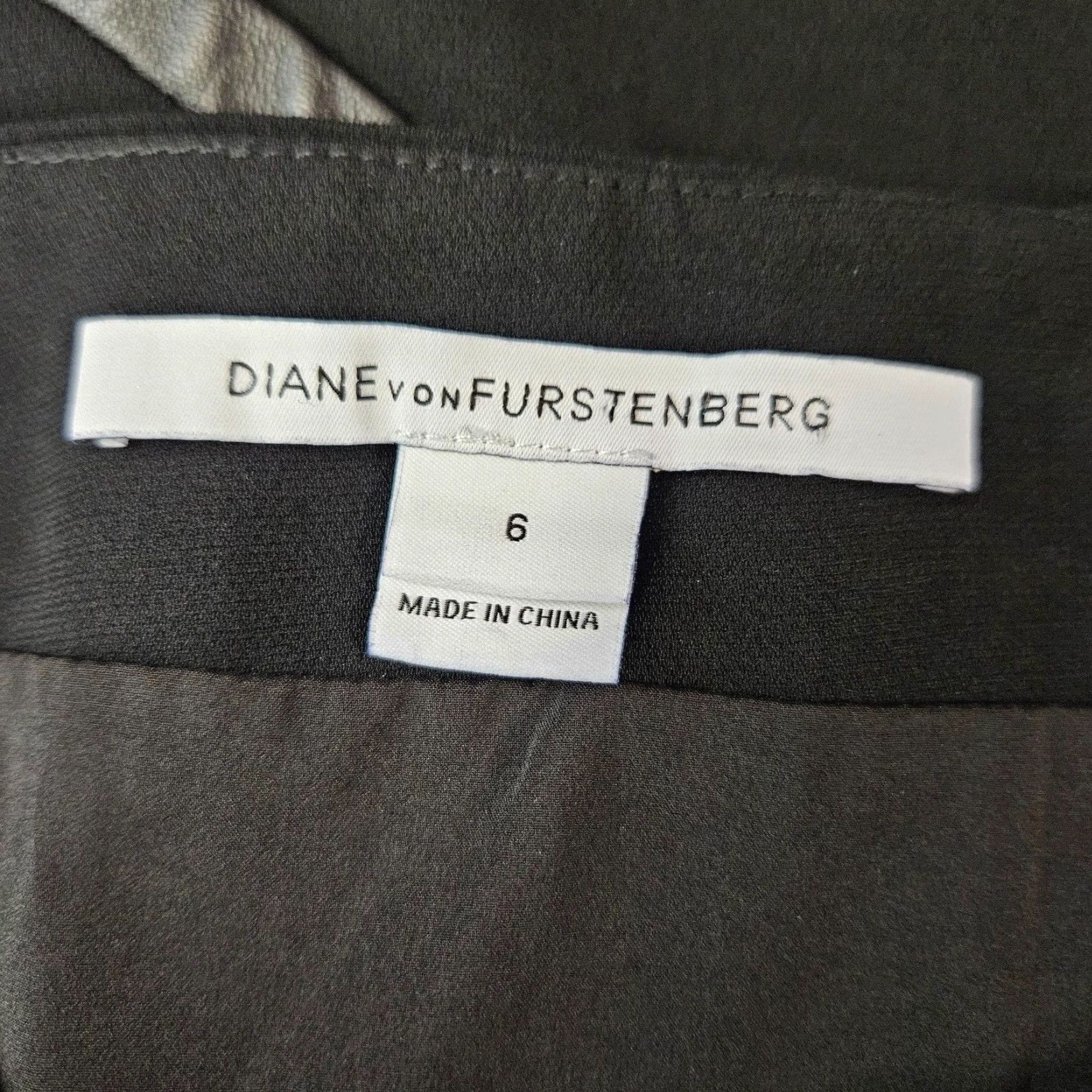 Diane von Furstenberg Diane von Furstenberg Skirt Womens Karina Mini Sz 6 Black Leather Trim Zip Short Size 28" / US 6 / IT 42 - 5 Thumbnail