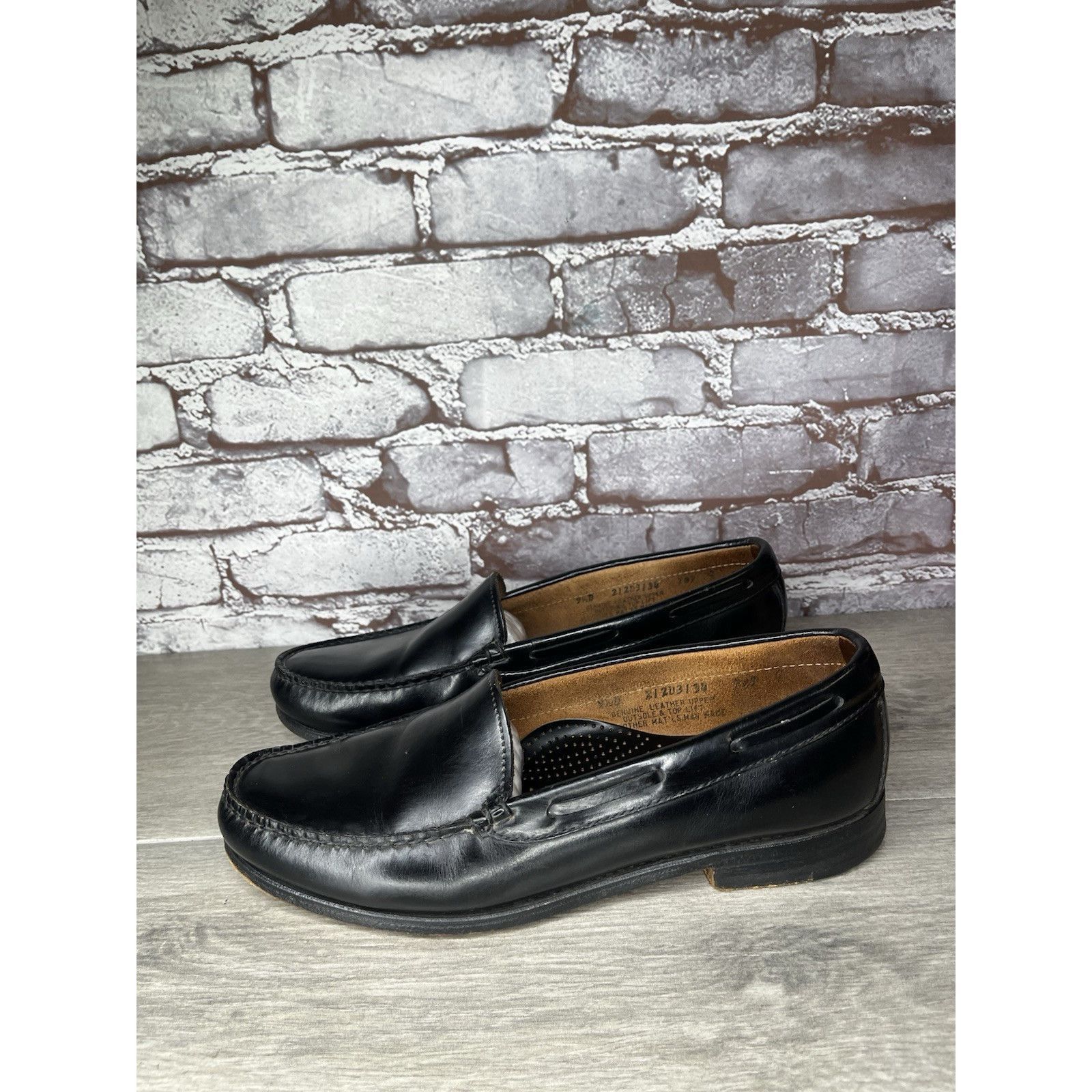 Bass G.H. Bass & Co Weejuns Black Leather Moccasin Loafers Dress Size US 9.5 / EU 42-43 - 13 Thumbnail