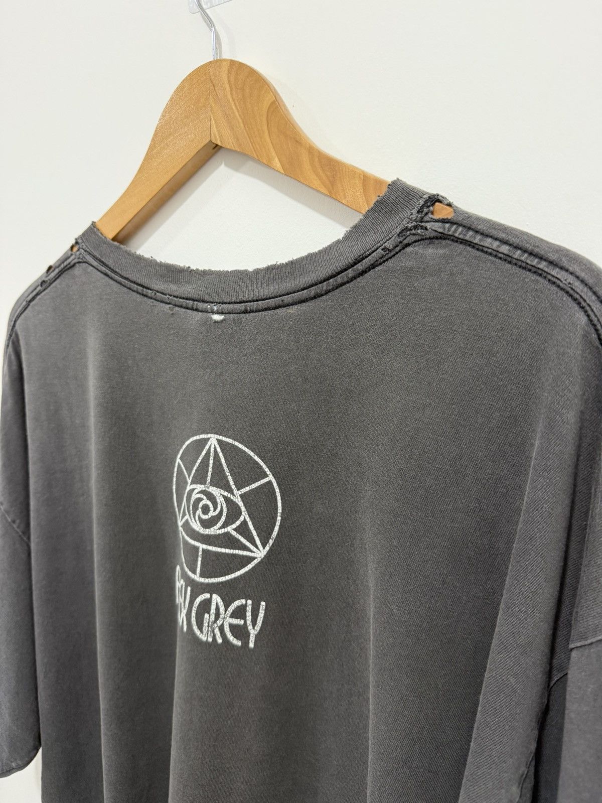 Arts & Science Trashed Alex Grey T-Shirt Size US XL / EU 56 / 4 - 12 Thumbnail
