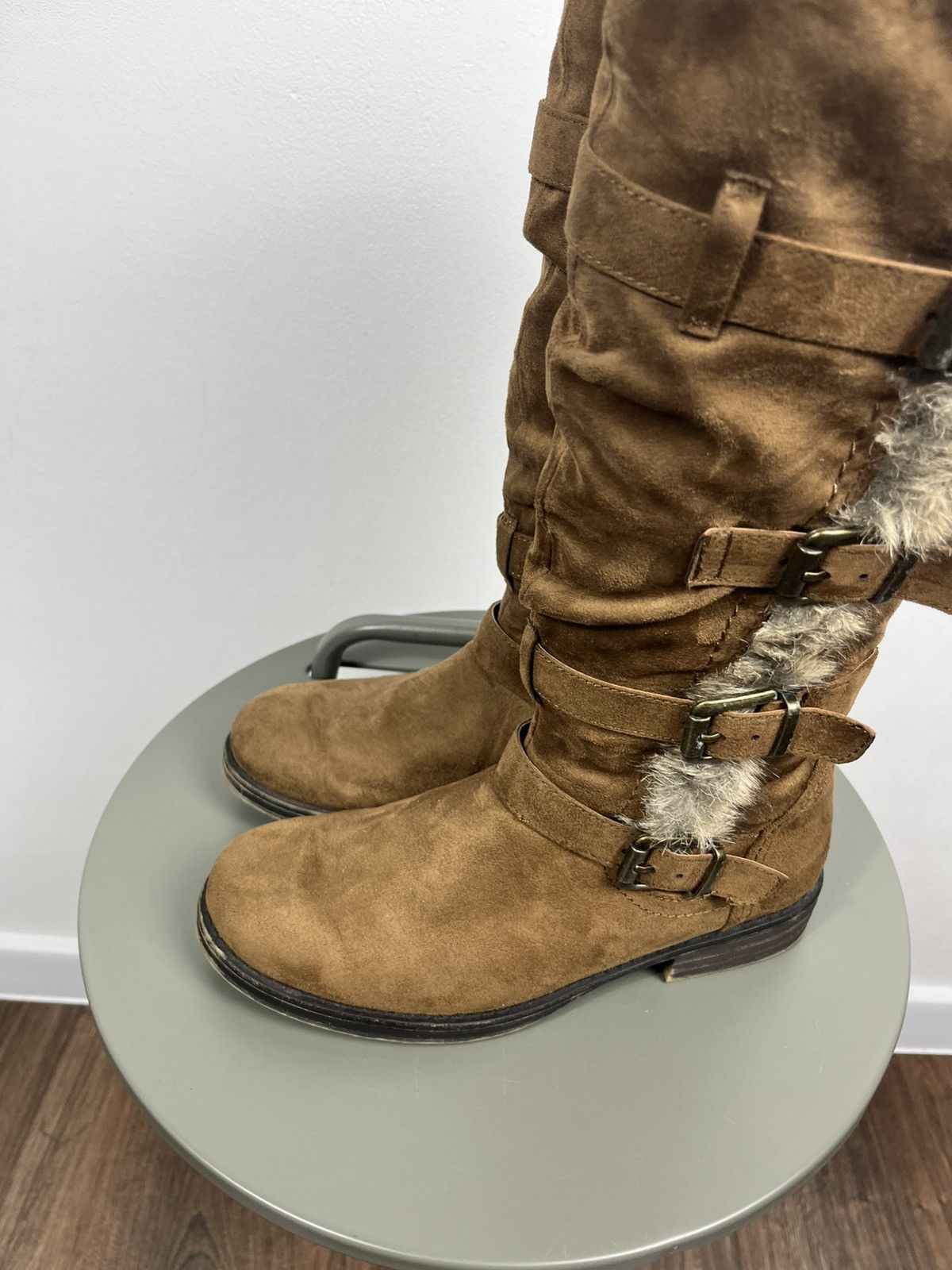 Other Women’s Suede Buckle Knee High Boots Faux Fur Biker EU 40 Size US 9 / IT 39 - 6 Thumbnail