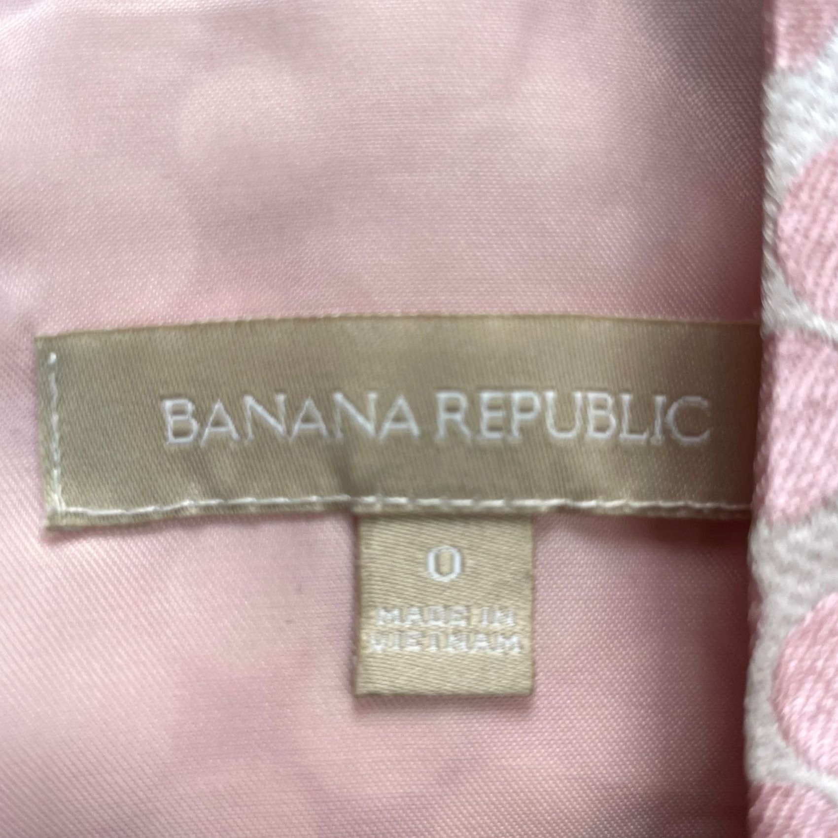 Banana Republic VINTAGE Banana Republic Dress Womens 0 Pink Polka Dot Sleeveless Sheath V Neck Cocktail Size XS / US 0-2 / IT 36-38 - 4 Thumbnail