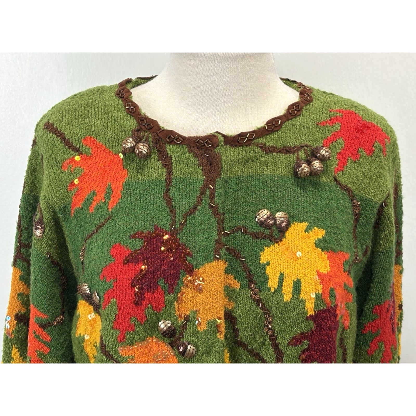 X-LARGE VINTAGE Design Options Sweater Cardigan Women XL Green Leaves Ramie Blend 3D Acorns Sequin Fall 90s Style Mens? Womens? (Note: Gender at end) Size XL / US 12-14 / IT 48-50 - 5 Thumbnail