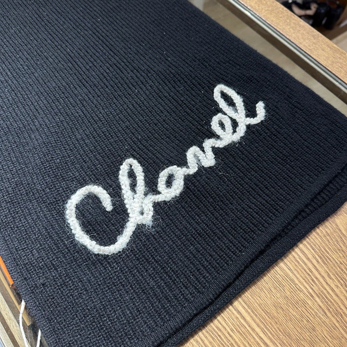 Chanel Chanel logo cashmere scarf jan1032 180x40cm Size ONE SIZE - 5 Thumbnail