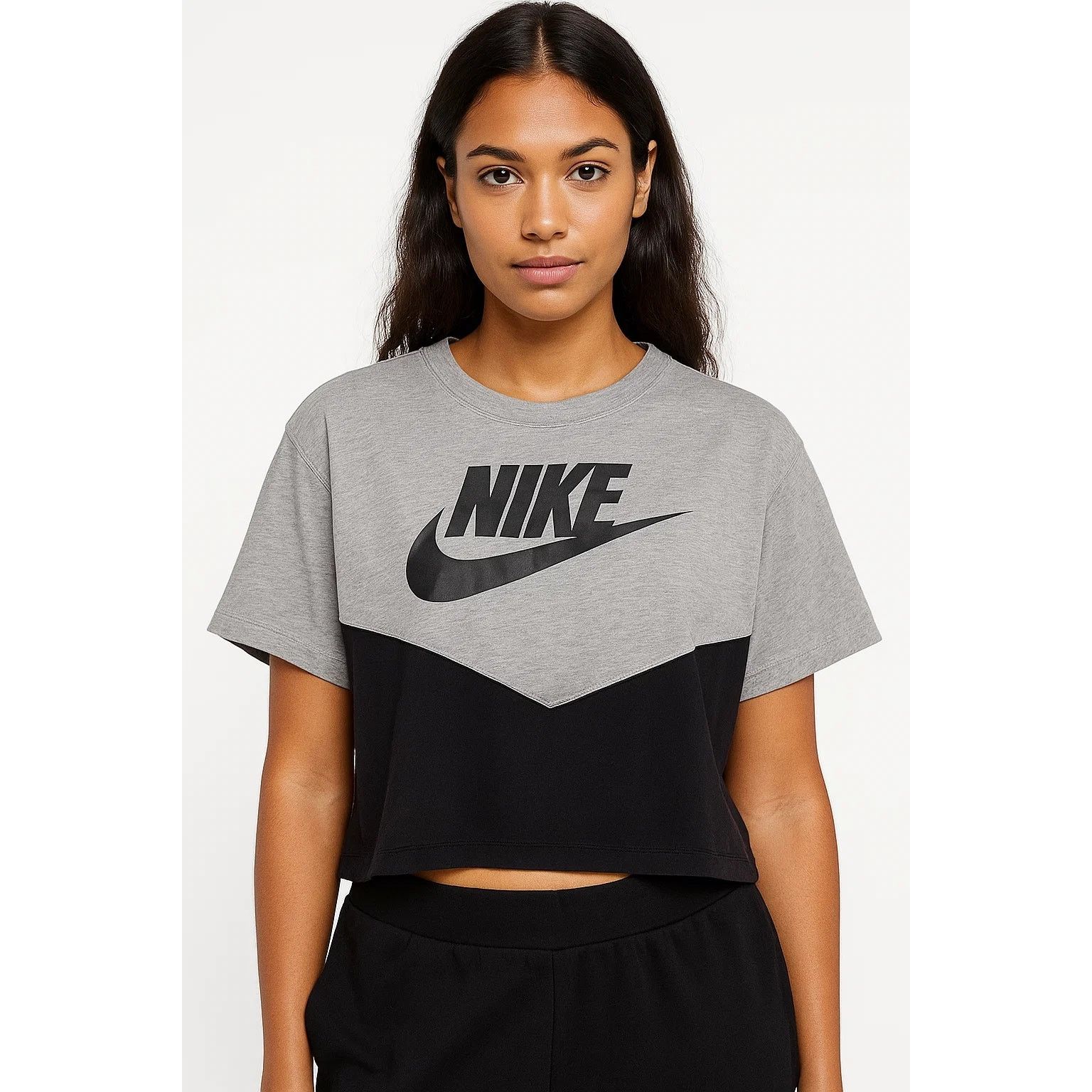 Nike Nike Crop Top T-Shirts Grey and Black - Women's 2XL Size XXL / US 16-18 / IT 52-54 - 1 Thumbnail