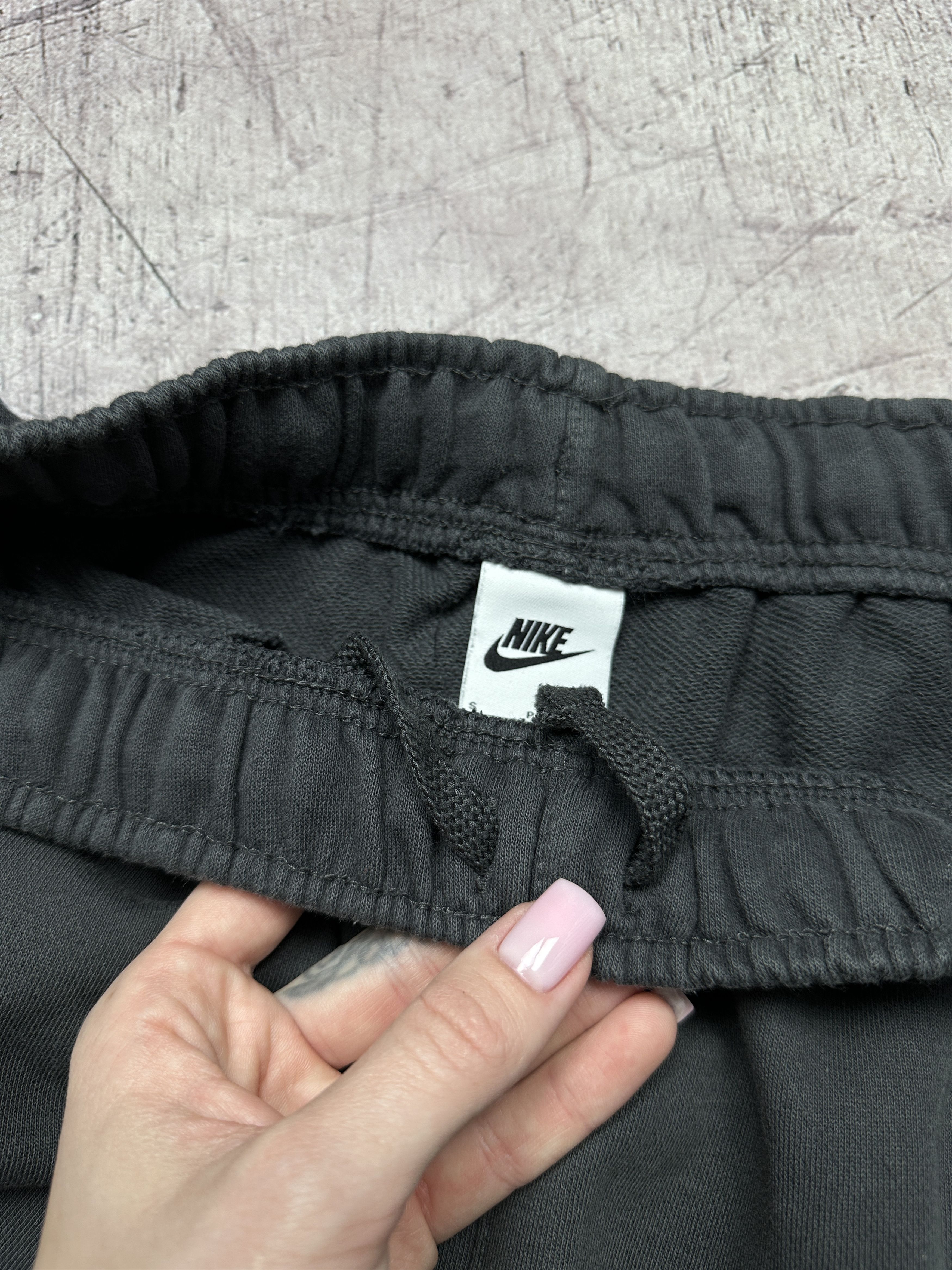 Nike Nike Mens Cargo Sweatshorts Shorts Size US 30 / EU 46 - 4 Thumbnail
