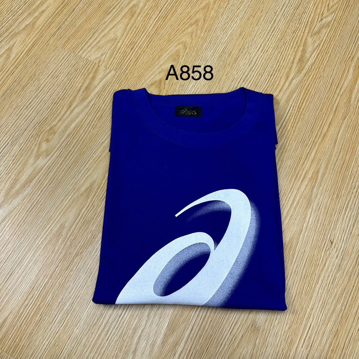 Asics 80s Asics Big Logo Single Stitch Vintage Tshirt A858 Size US L / EU 52-54 / 3 - 13 Thumbnail
