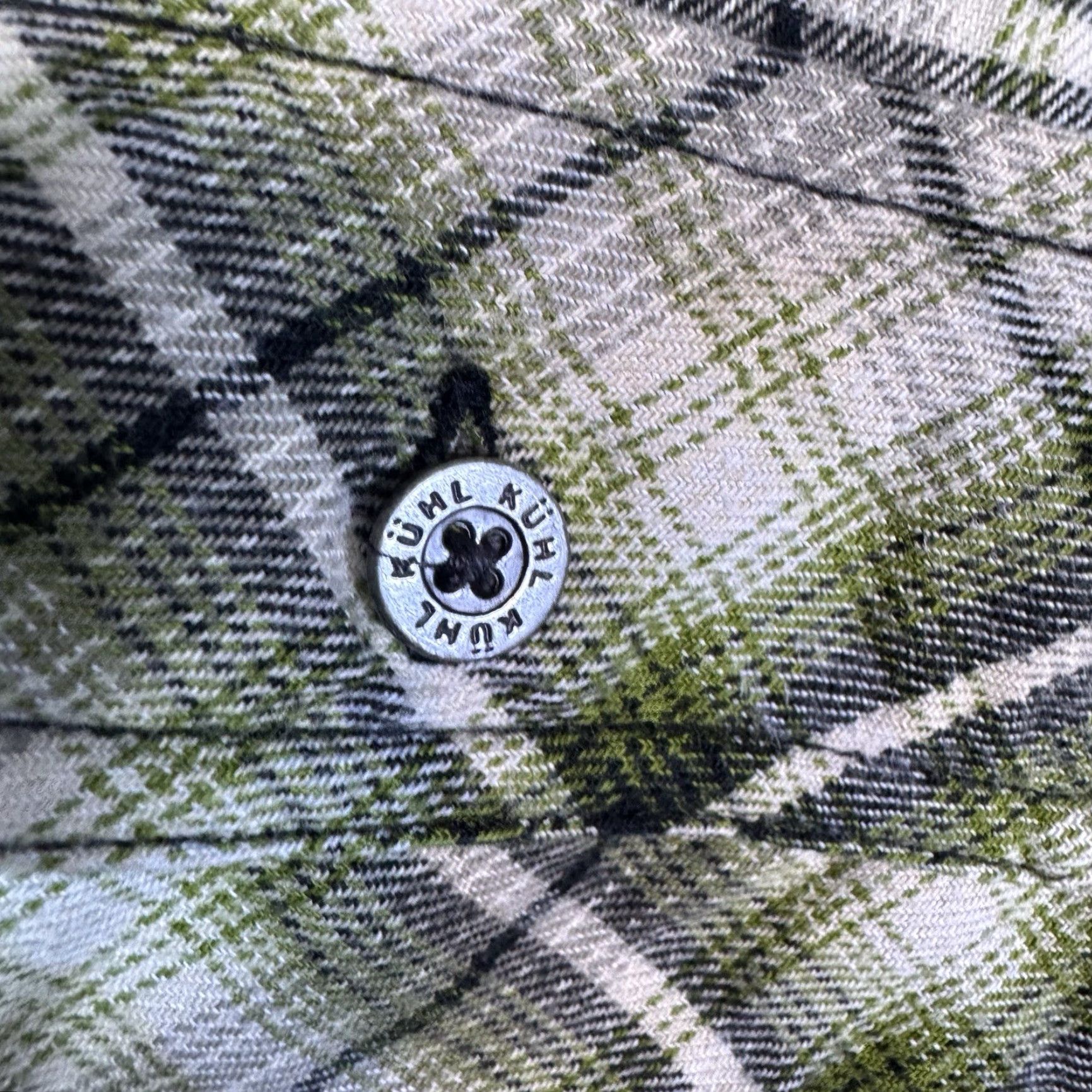 Vintage VINTAGE? No. Kuhl Flannel Shirt Mens S Green Long Sleeve Hike Outdoor Workwear Shirt Button-Up Cotton Flannel Pockets Outdoors Casual Mens Size US S / EU 44-46 / 1 - 6 Thumbnail
