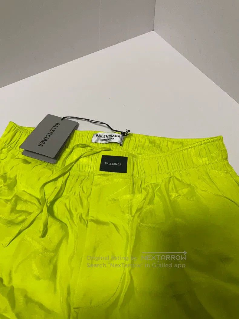 Balenciaga Balenciaga Tagged High Waist Short Pants Size US 36 / EU 52 - 4 Thumbnail