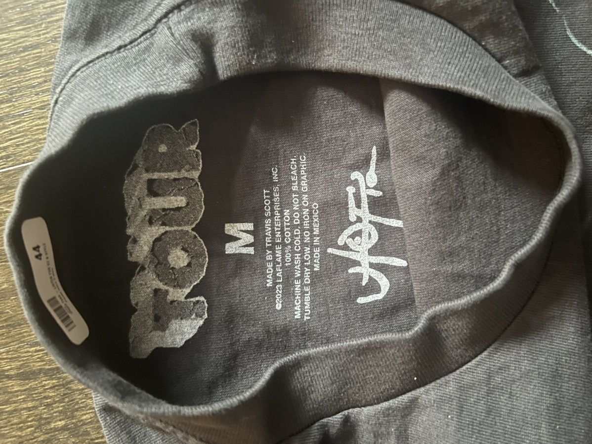 Travis Scott UTOPIA TOUR ‘DO YOU LIKE THE WAY IT SOUNDS’ LS TEE Size US M / EU 48-50 / 2 - 3 Thumbnail