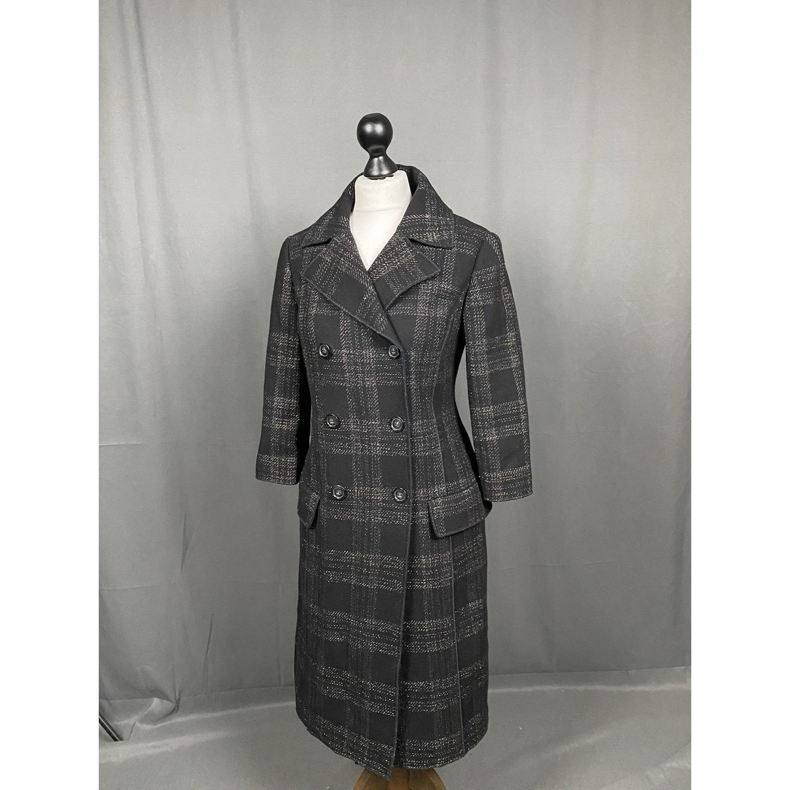 Dolce & Gabbana Dolce&Gabbana Women's Black Checked Wool Double Breasted Coa Size S / US 4 / IT 40 - 4 Thumbnail