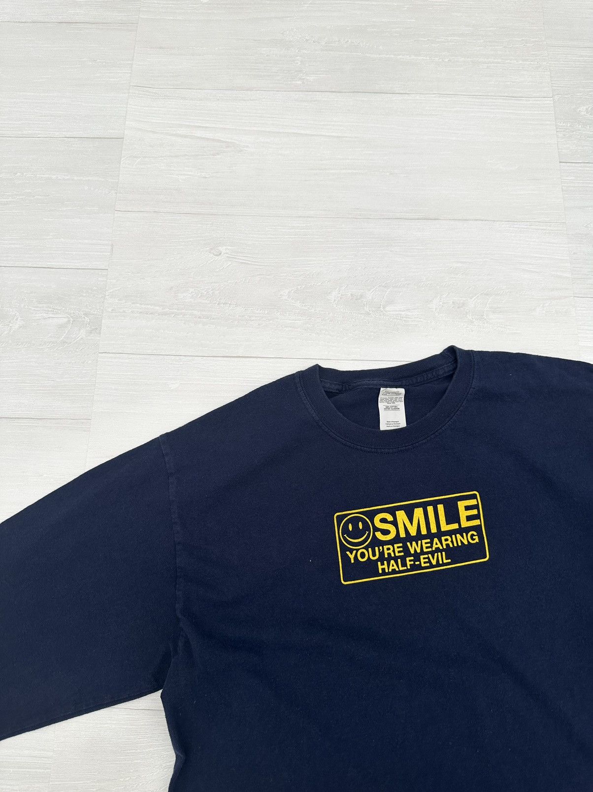 Half Evil Half Evil Navy " Smile Your On Camera " Logo Long Sleeve Size US L / EU 52-54 / 3 - 2 Thumbnail