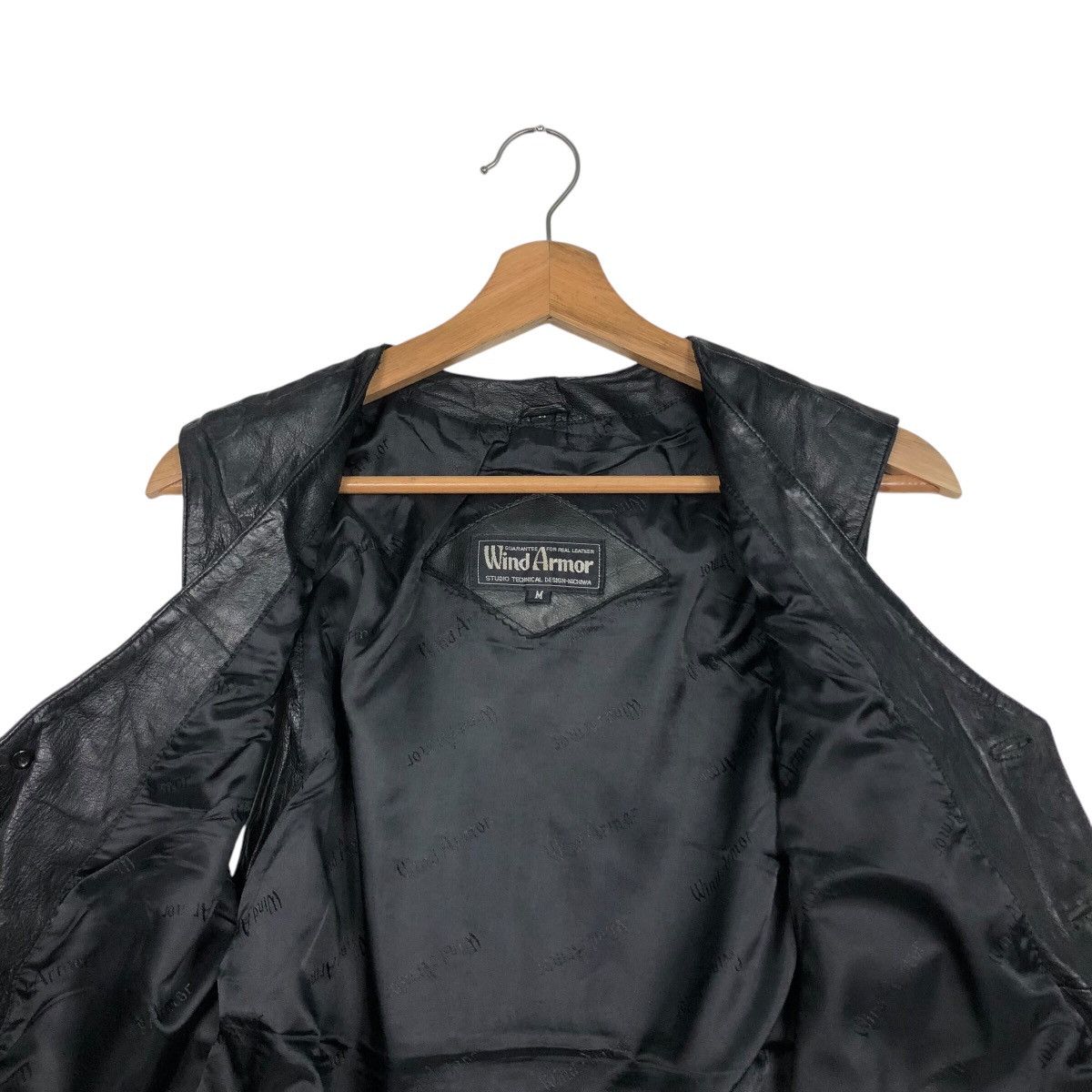 Japanese Brand 📌Rich Black Vintage Vest Leather Wind Armour Issey Miyake Size US M / EU 48-50 / 2 - 16 Thumbnail