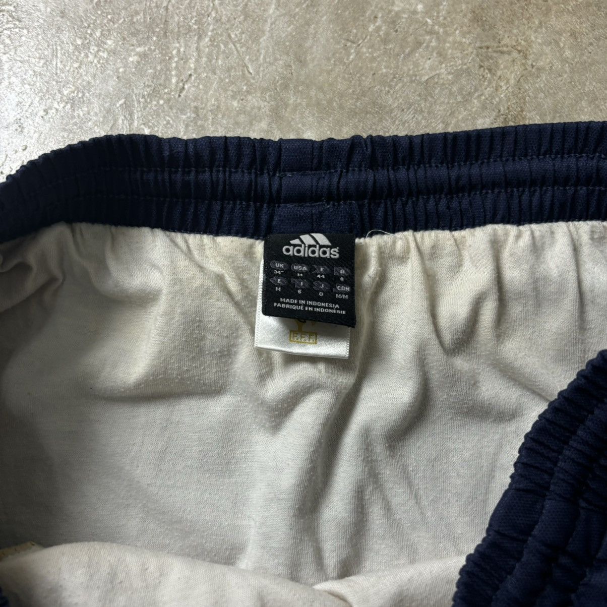 Adidas × Vintage VINTAGE ADIDAS FRANCE SHORTS Size US 34 / EU 50 - 4 Thumbnail