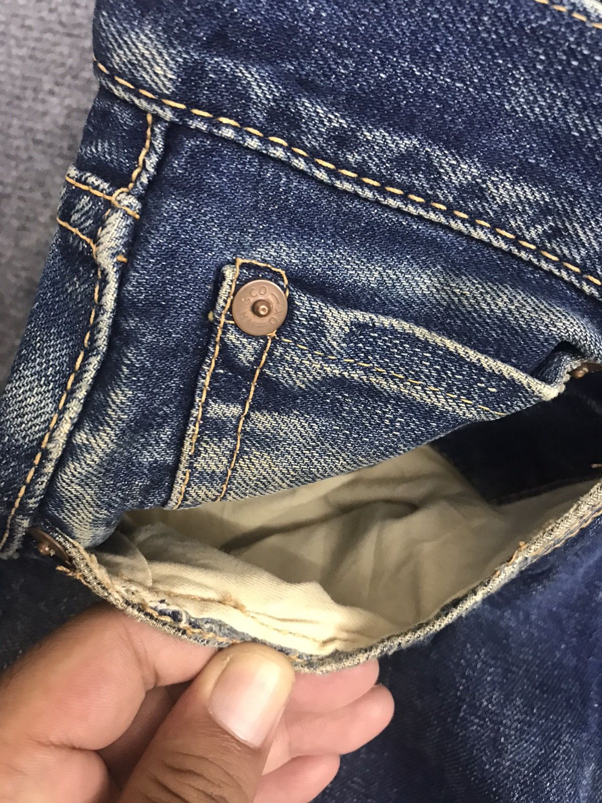 Warehouse 💥THRASHED💥WAREHOUSE SPECIAL Thrashed Selvedge Jeans Size US 29 - 10 Thumbnail